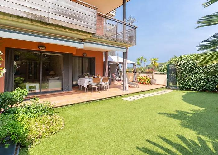 Charming Garden Apartment En \